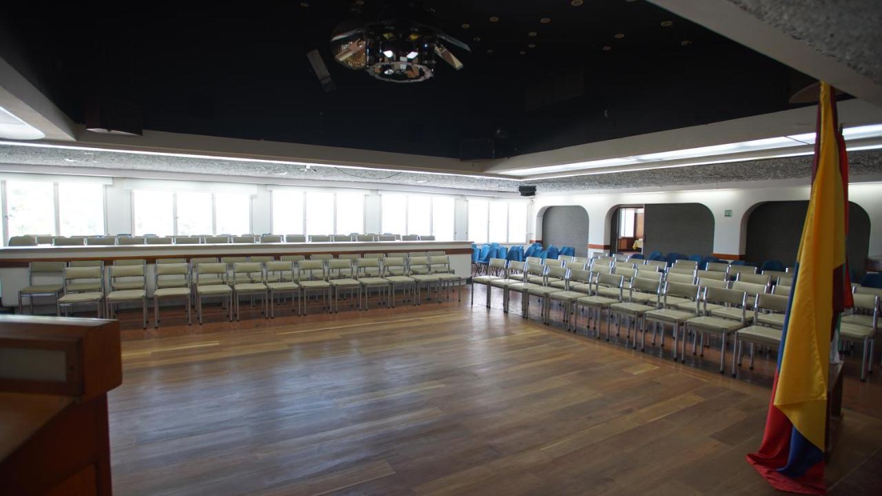 Hotel Bachue Girardot Buitenkant foto