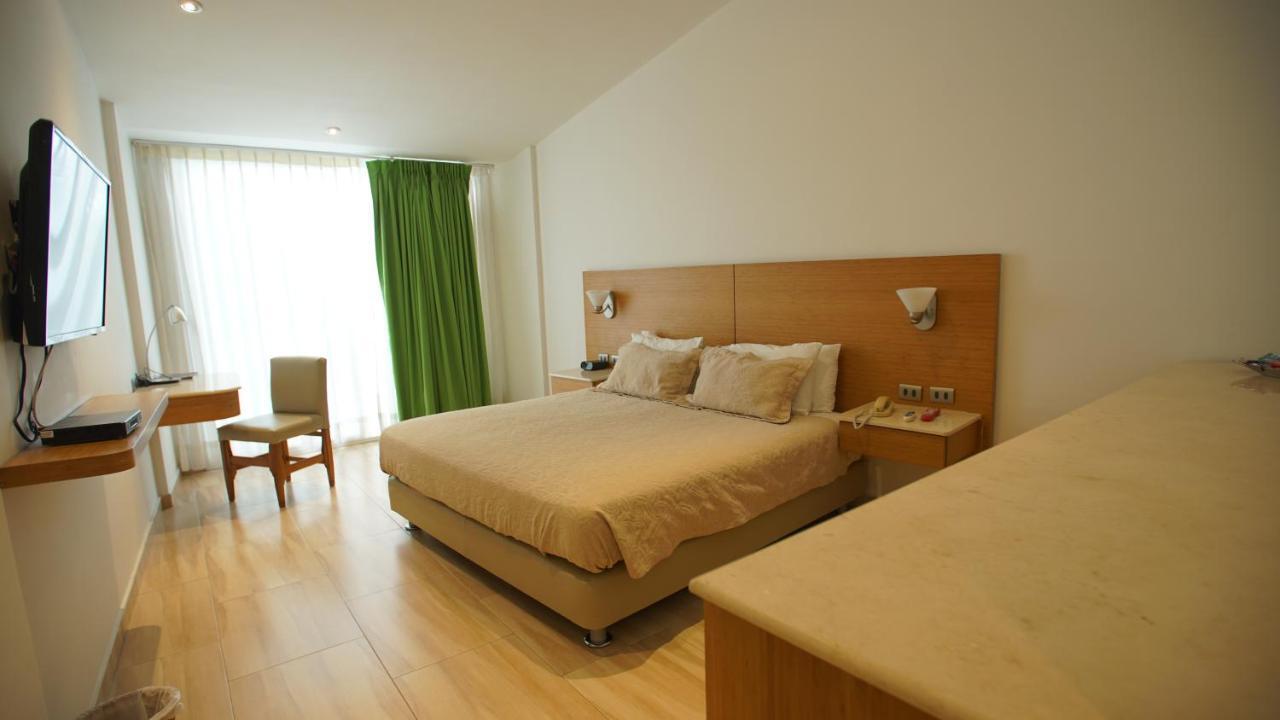 Hotel Bachue Girardot Buitenkant foto