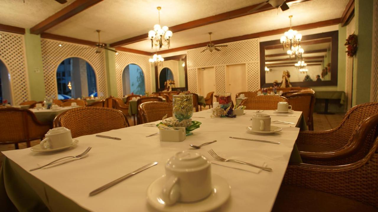 Hotel Bachue Girardot Buitenkant foto