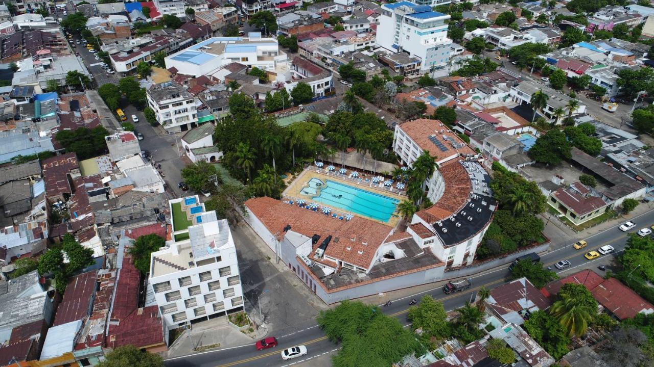 Hotel Bachue Girardot Buitenkant foto