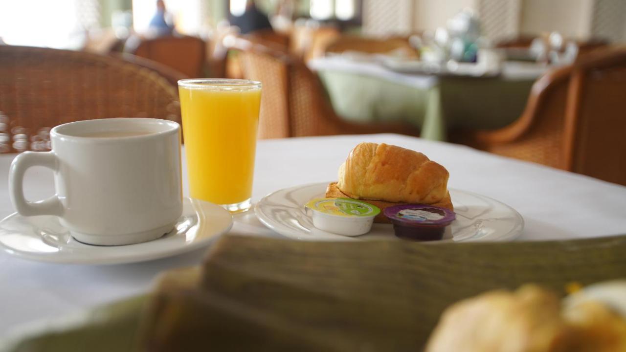 Hotel Bachue Girardot Buitenkant foto