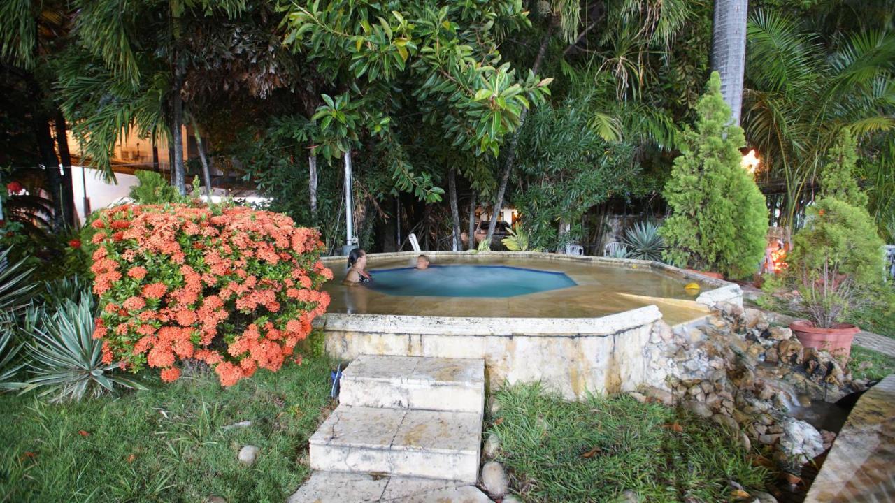 Hotel Bachue Girardot Buitenkant foto